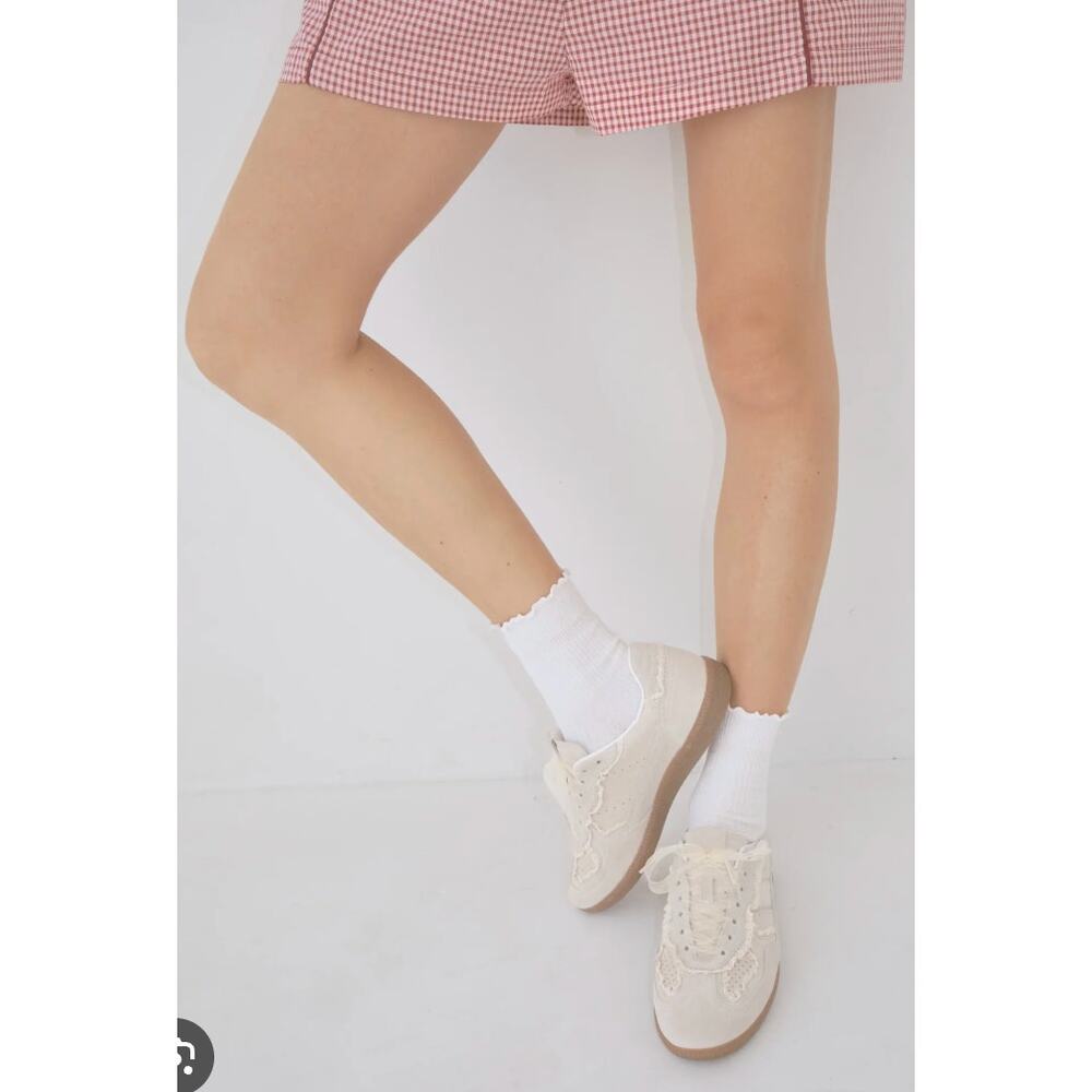 Alohas Sneakers 8-8.5 Tb.490 Crochet Cream Suede Lace Feminine Cottagecore Cute - Picture 3 of 16